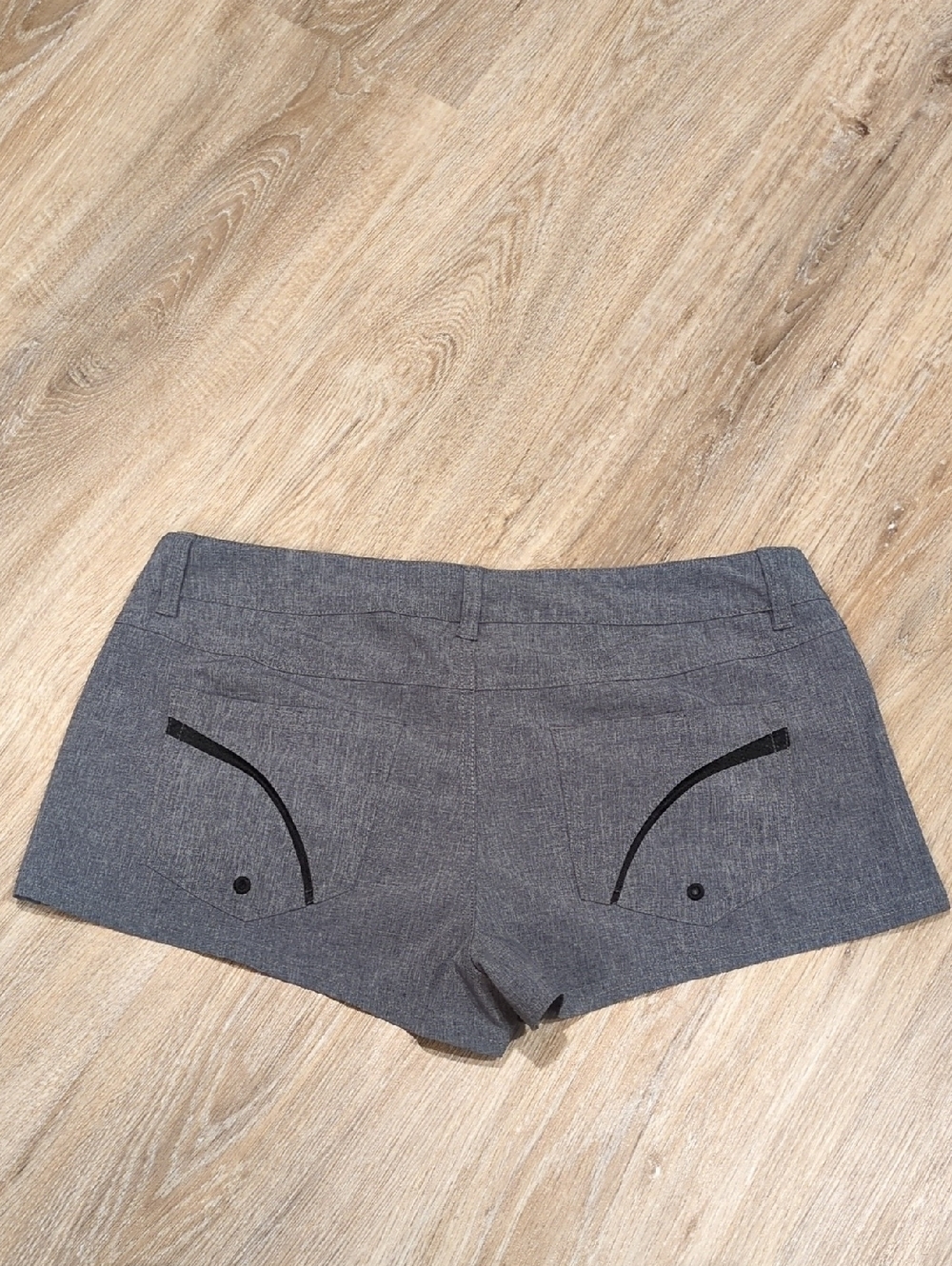 😎🔥❤️ Fox Women's Dark Gray Bike Shorts with Logo size 6 😎🔥❤️ - Picture 8 of 9